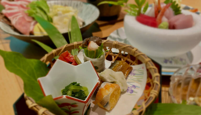 熊本県阿蘇郡 ひぜんや別館 「大自然」お料理のページです。
